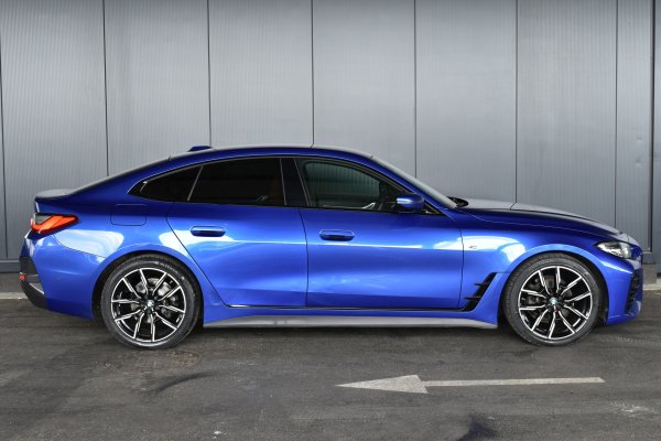 car-img