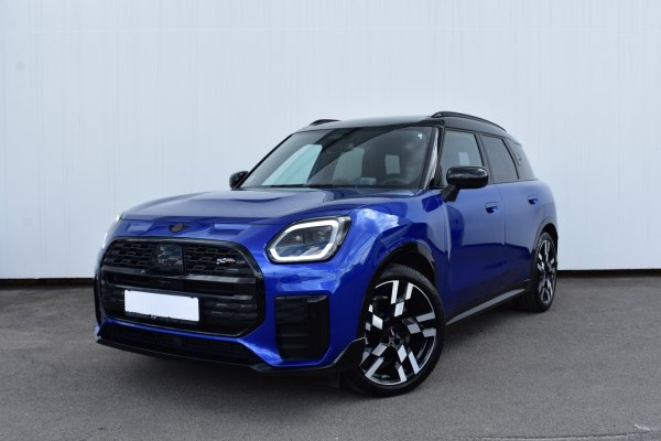 car-img