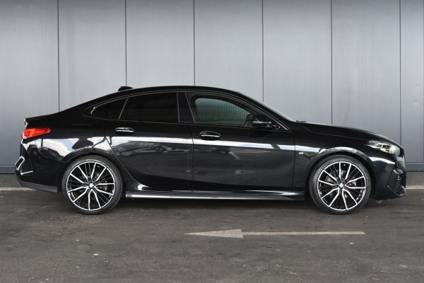 car-img
