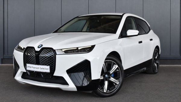 car-img