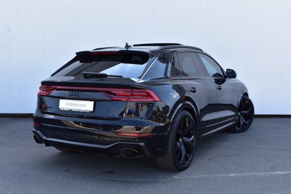car-img