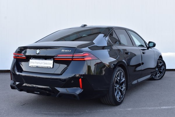car-img