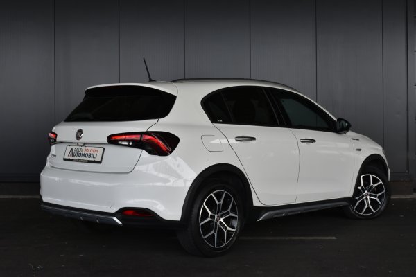 car-img