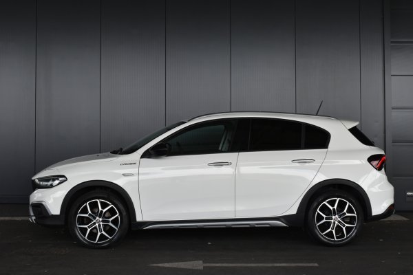 car-img
