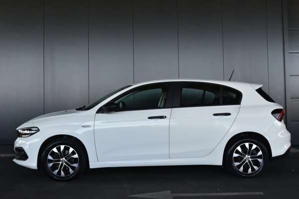car-img
