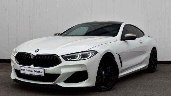 car-img