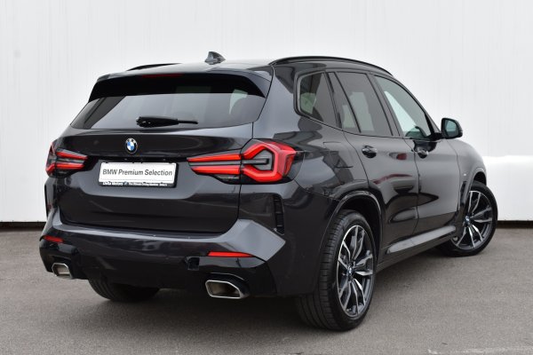car-img