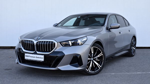 car-img