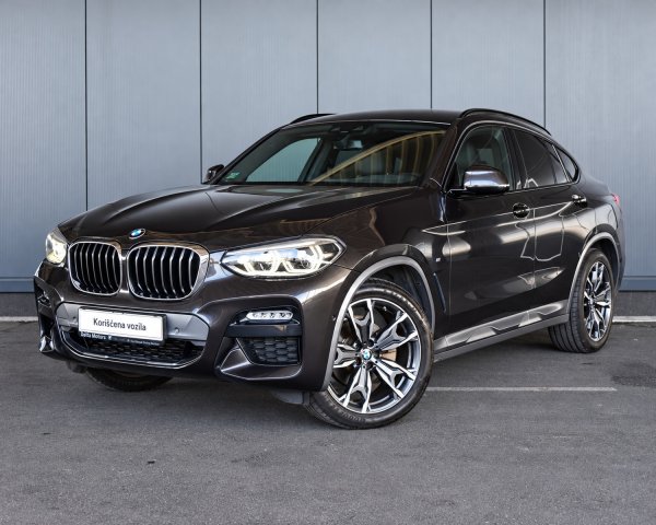 car-img