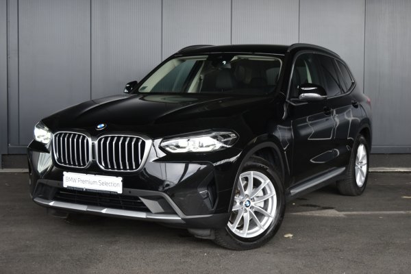 car-img